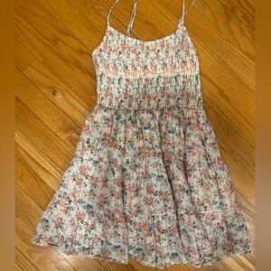 American Eagle Outfitters Cream and Pink Shrug Sweater